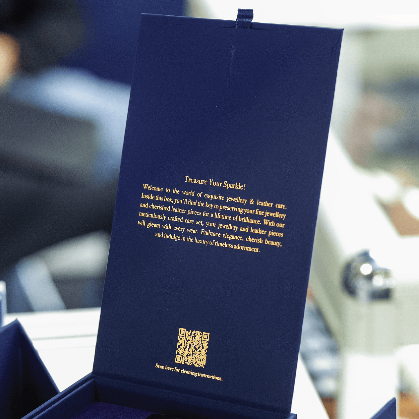 JEWELLERY AND LEATHER CARE SET